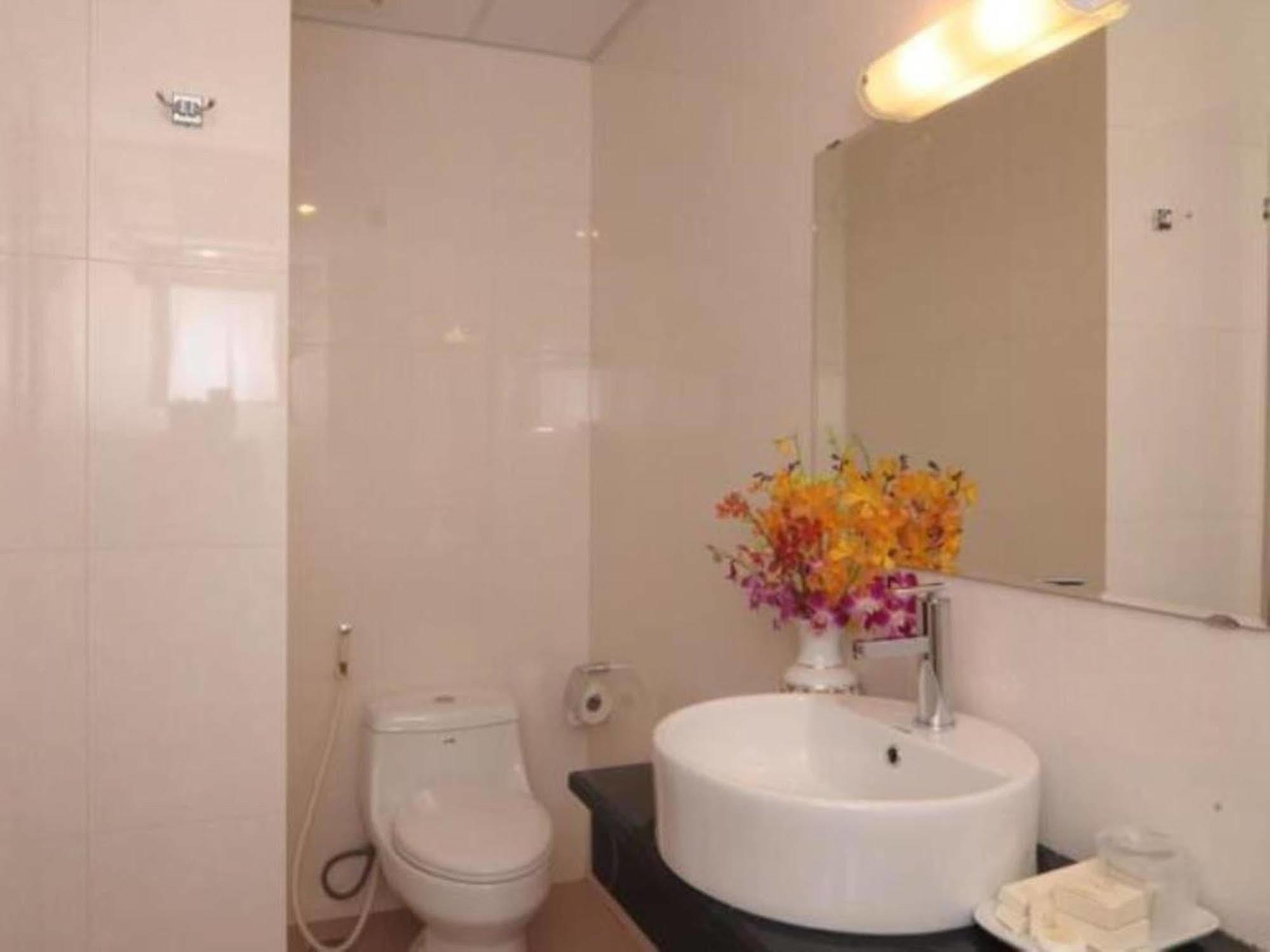 Reddoorz Ruby Star Hotel Truong Dinh Ho Chi Minh-byen Eksteriør bilde